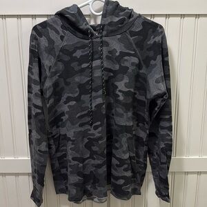 Women’s Sundry Camo Hoodie size 0